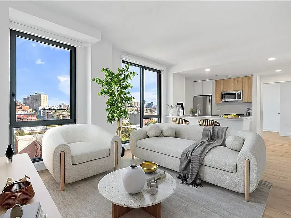 1st image of 300 W 136th St #7E