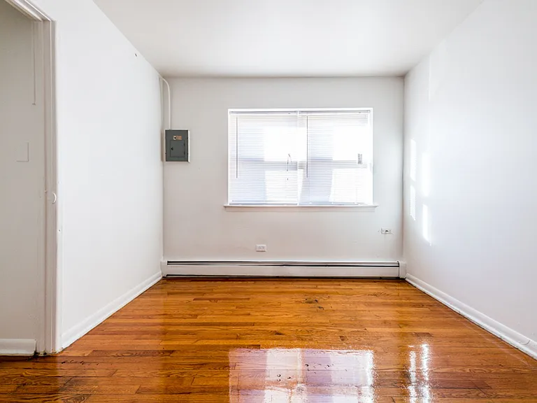7101 S Artesian Ave — Photo 4