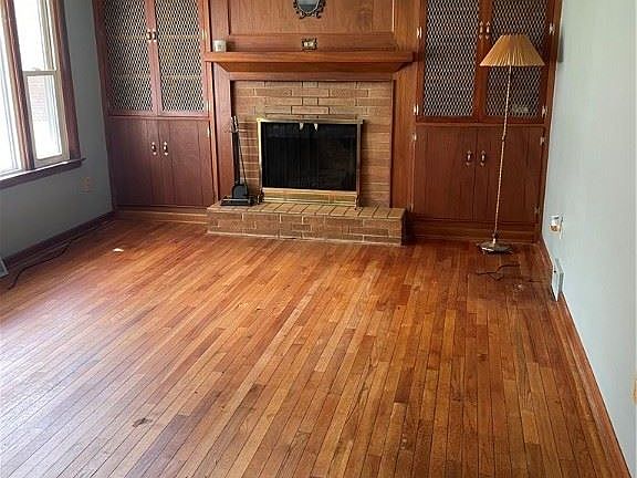 2nd image of 5837 Woodley Ct