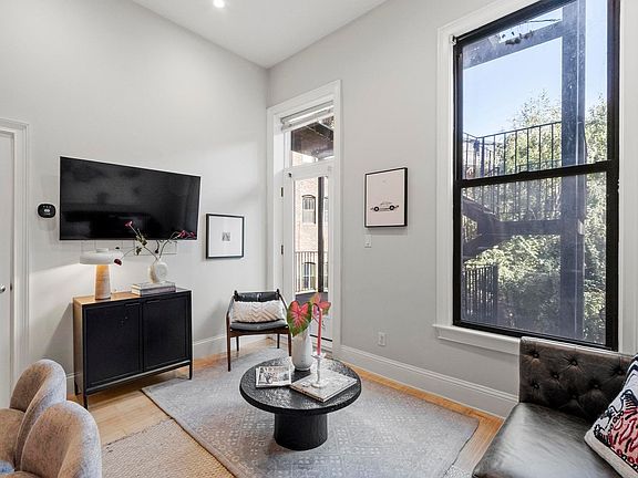 2nd image of 290 Columbus Ave Unit 5