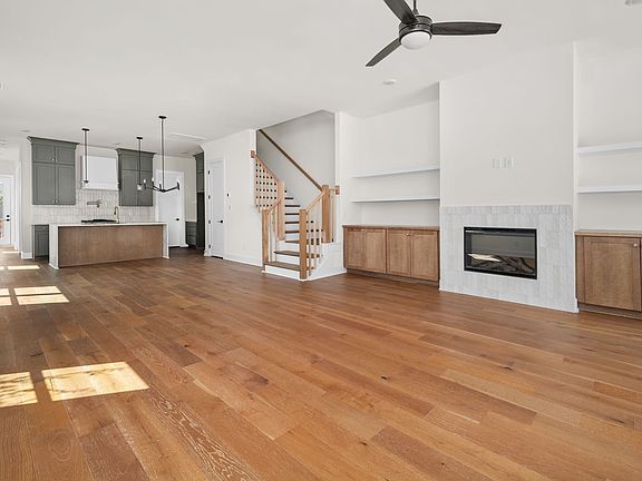 4th image of 1117 38th Ave N Unit A