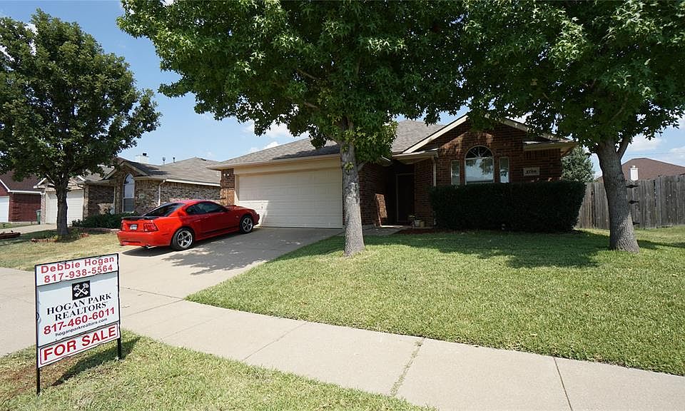 1st image of 1720 Wolf Creek Dr