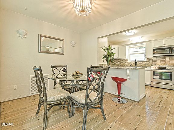 2nd image of 614 Tarragona Way