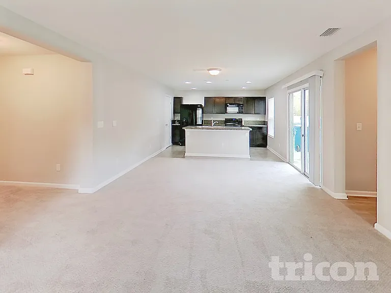 1352 Biscayne Grove Ln — Photo 3