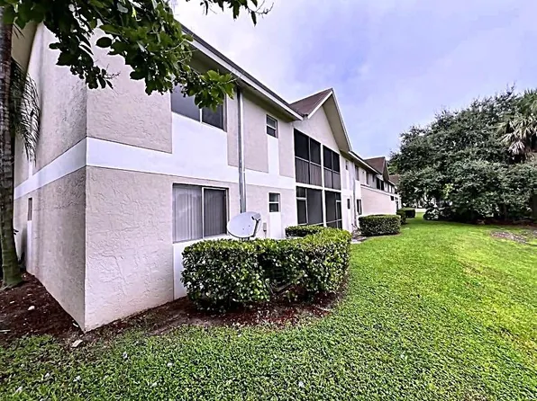 719 GARDENS Drive #206, Pompano Beach, FL 33069