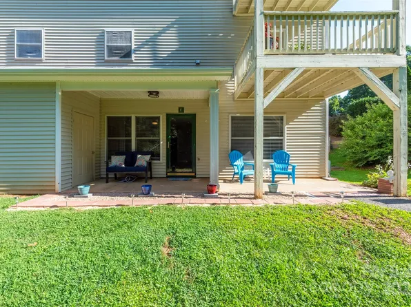 11 Krista Cir Ste E, Candler, NC 28715