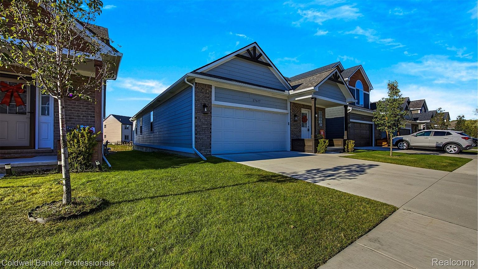 27627 Maryjane Ln E, photo 5