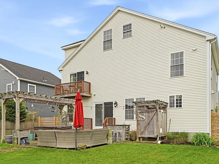 80 3rd Ave — Photo 38
