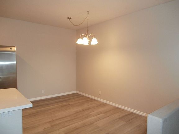 5th image of 2201 Ramsgate Dr APT 523