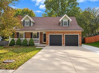 1332 Campbell Ave, Liberty, MO 64068