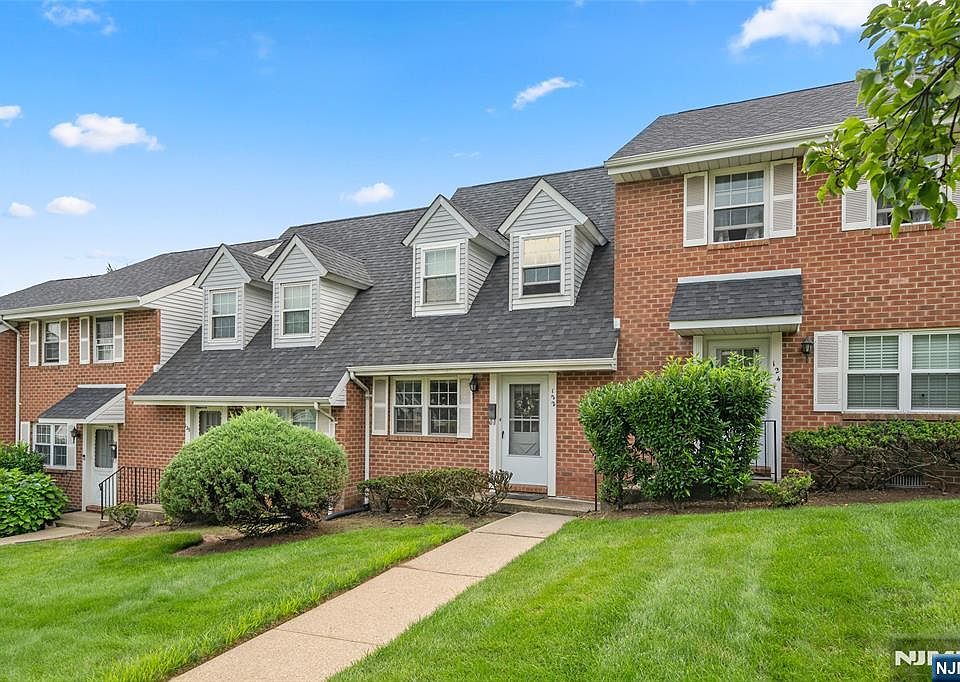 1st image of 122 Parkview Dr #7