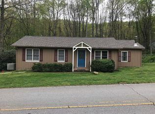 313 Walker Rd, Waynesville, NC 28786