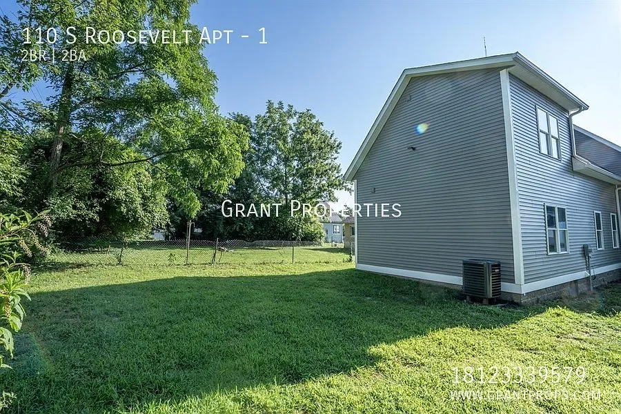 110 S Roosevelt St — Photo 2
