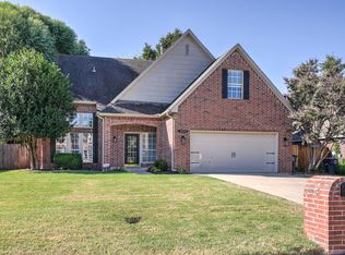 2826 E 103rd St, Tulsa, OK 74137