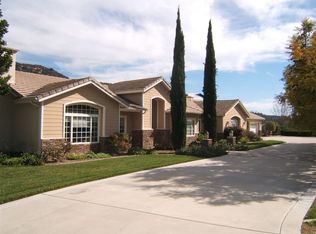 3217 Old Oak Tree Ln, Escondido, CA 92026