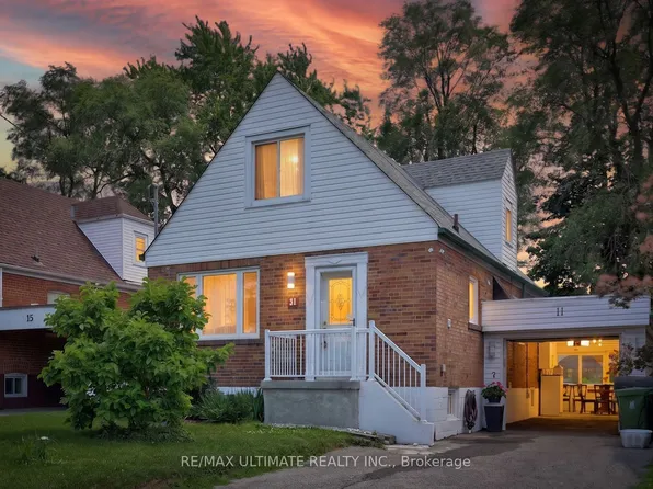 11 Midholm Dr, Toronto, ON M1K 3A9
