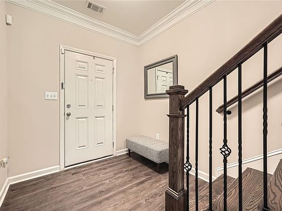 4th image of 3070 Fareed St