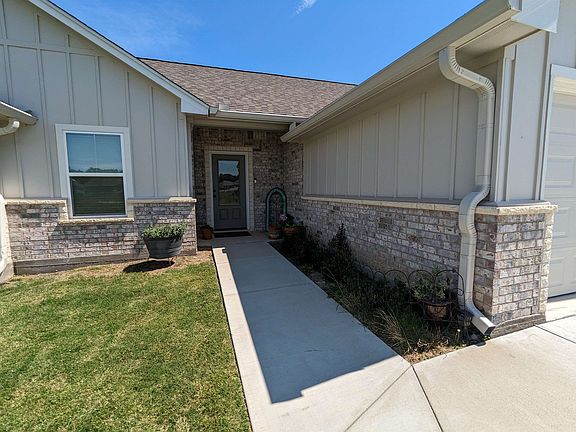 2nd image of 1166 Limestone Dr