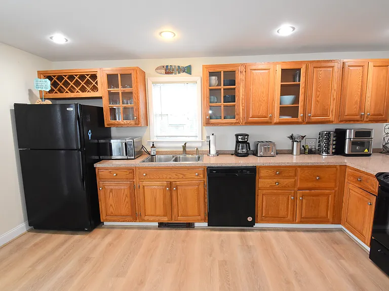 628 Park Ave #1 — Photo 5