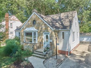 4047 W 204th St, Fairview Park, OH