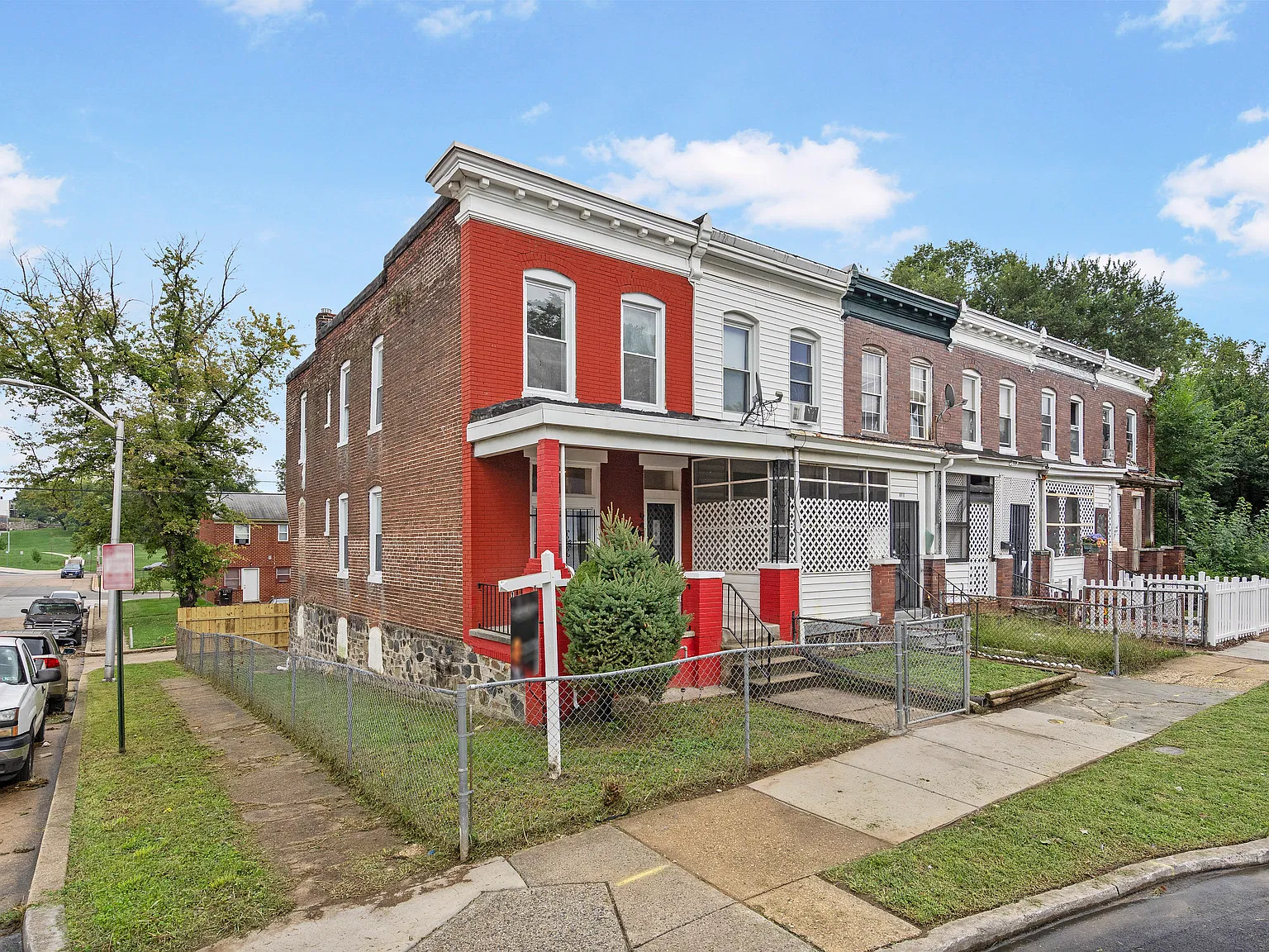 3 bed, 1166 sqft, $1,800 — Photo 2