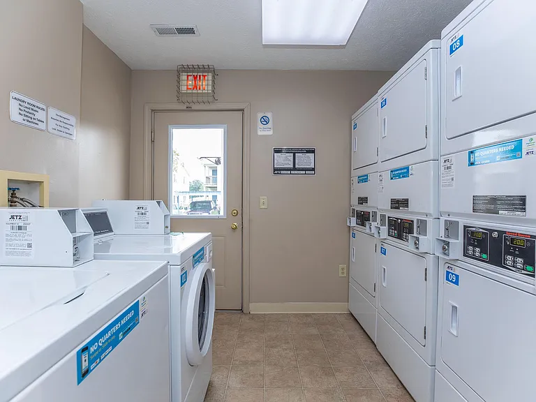 Camby Crossing Apartments — Photo 18