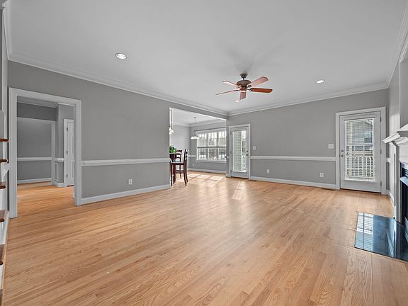 4th image of 16 Keystone Ct