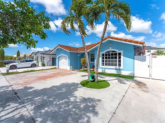 3rd image of 14200 SW 147th Ct