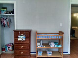 4 Summit Dr E, Ware Shoals, SC 29692