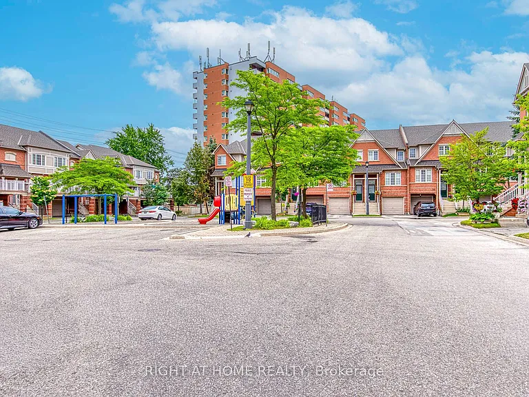 38 Fairview Rd W #38 — Photo 5