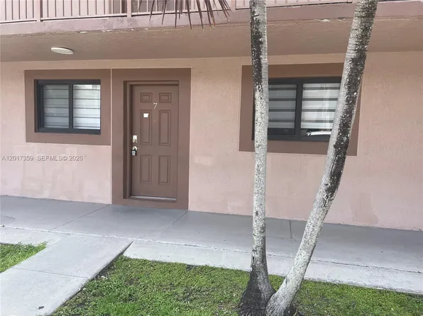 2332 W 56th St APT 7, Hialeah, FL 33016