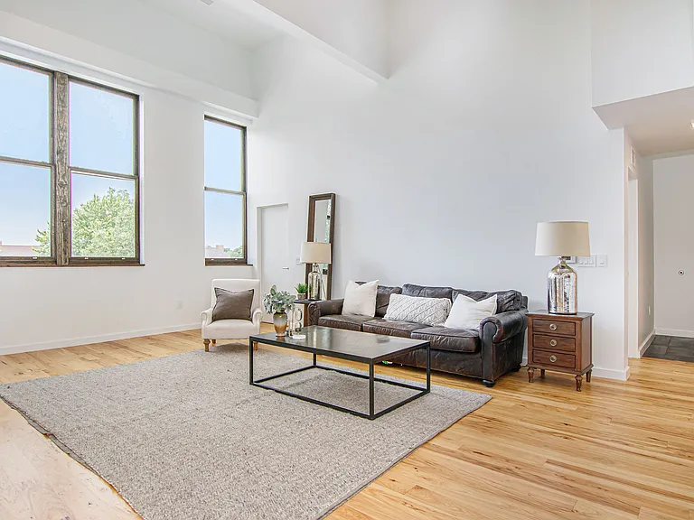 1454 Townsend St #307 — Photo 17