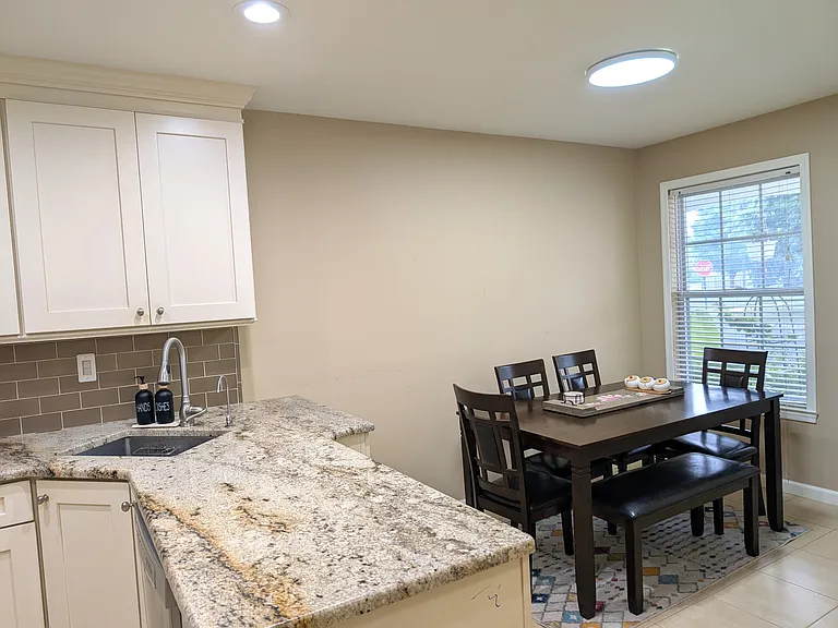 22 Heather Ct — Photo 9