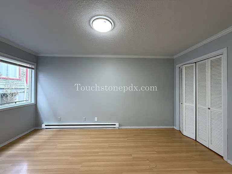 2424 NW Kearney St #15 — Photo 9