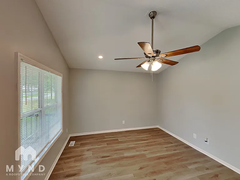 305 S Pinchback Ave — Photo 5