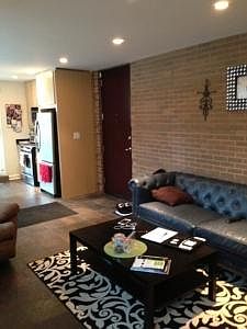 5th image of 1700 W Ohio St APT 1