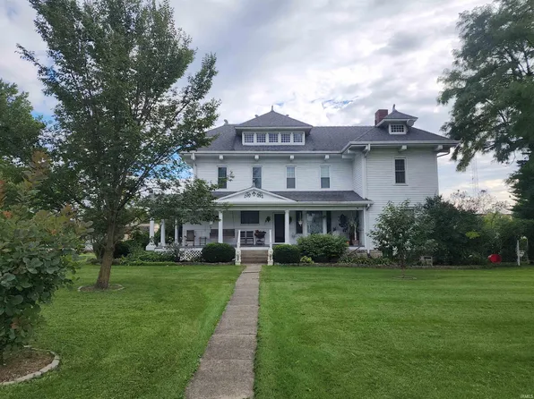 258 N Sprunger St, Berne, IN 46711