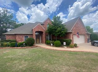 3112 NE Heritage Dr, Lawton, OK 73507