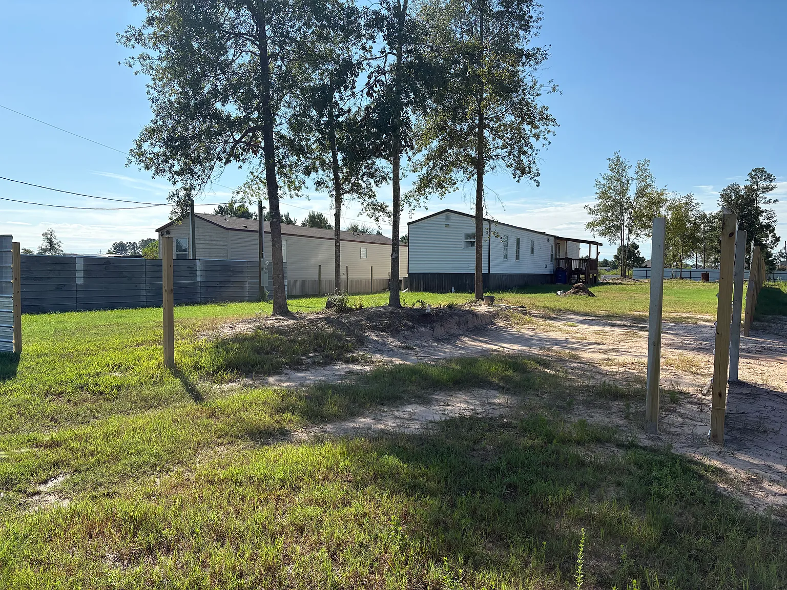 3 bed, 1.5 bath, 1216 sqft, $1,300 — Photo 1