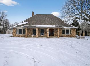 9505 E Atherton Rd, Davison, MI 48423