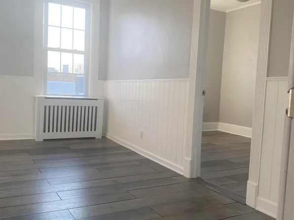 70 Poplar Street image 15 of 19