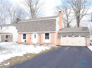 3714 Sylvan Wood Dr, Sylvania, OH 43560