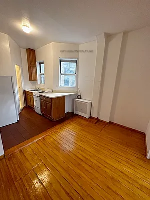Rented by City Heights Realty | media 4