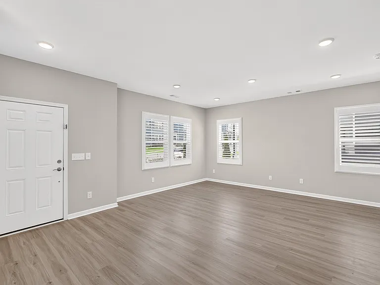 182 Oasis Dr — Photo 8