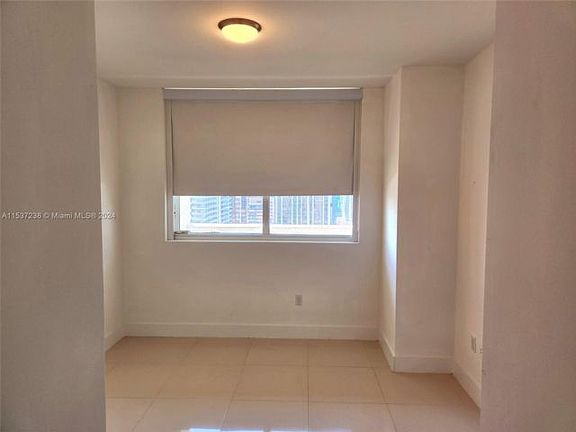 4th image of 244 Biscayne Blvd APT 2809