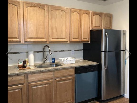 5th image of 2808 Barkley Ave