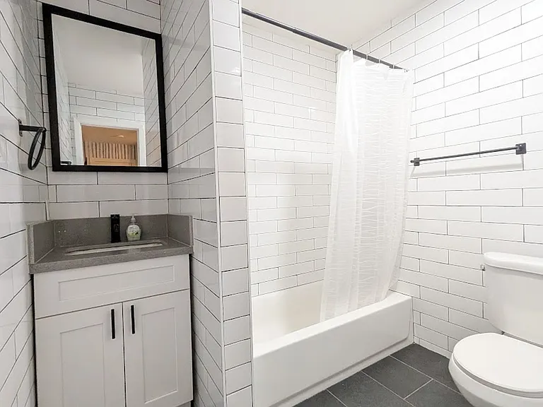 1210 Atlantic Ave — Photo 31