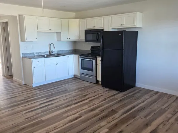 8 W 10TH, 8 W 10th St APT J, Washington, MO 63090