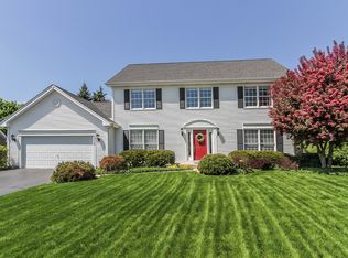 1038 Pember Cir, Dundee, IL 60118