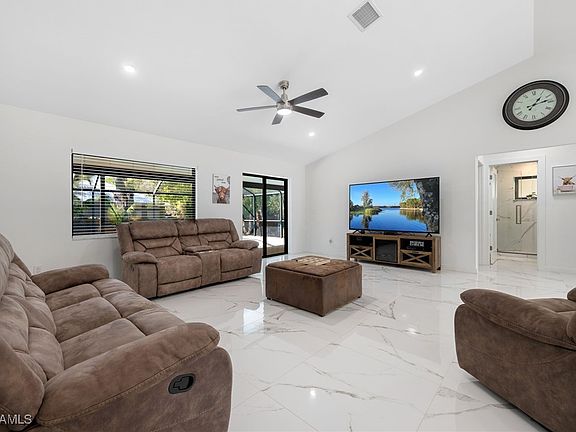 2nd image of 1022 Woods Dr